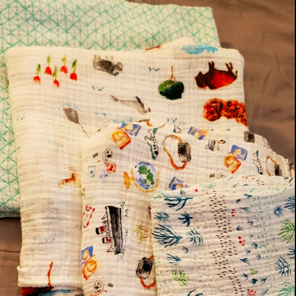 Aden + Anais baby muslin swaddle wraps (4)